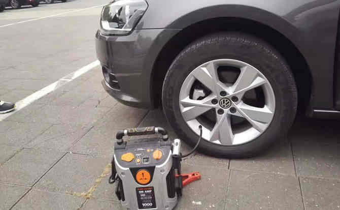 老边区汽车搭电案例